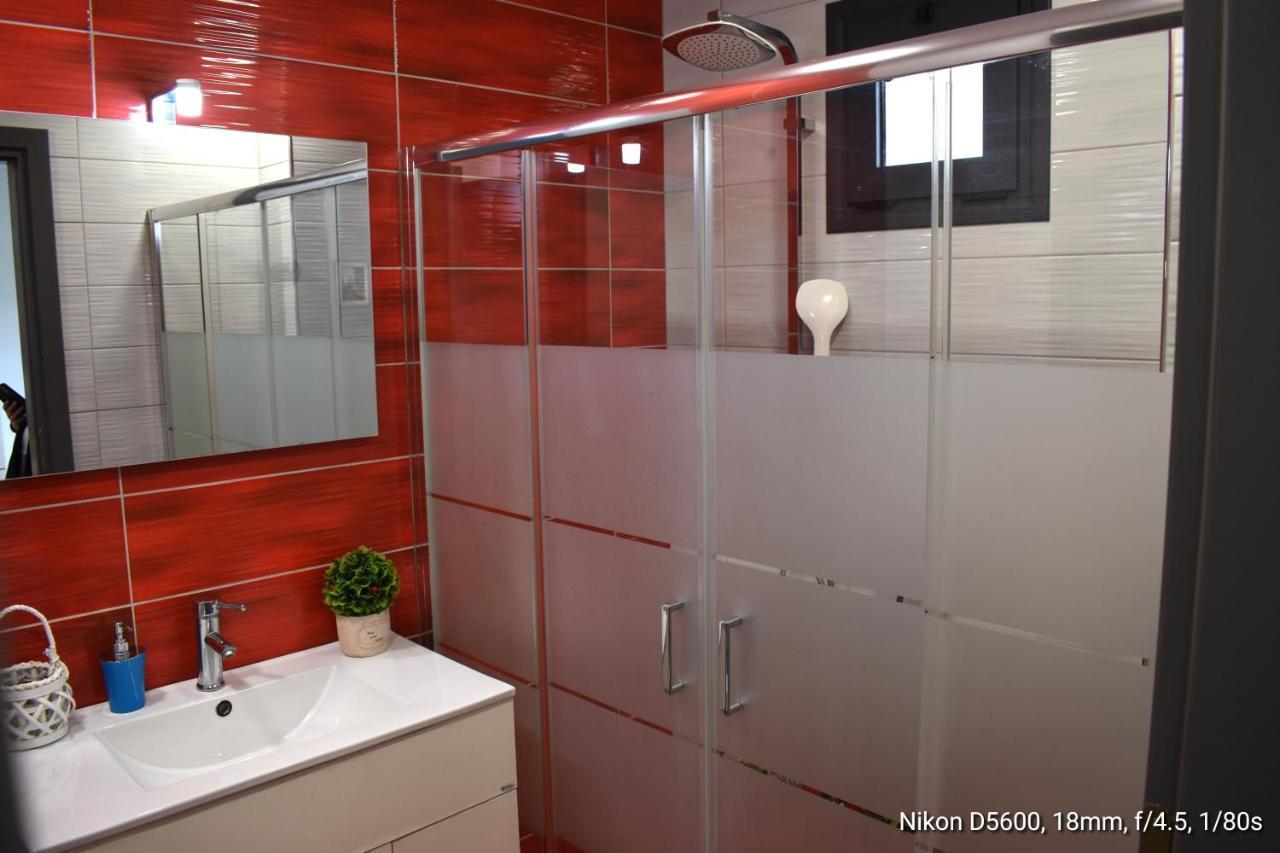 Istron Corner Apartments Luaran gambar